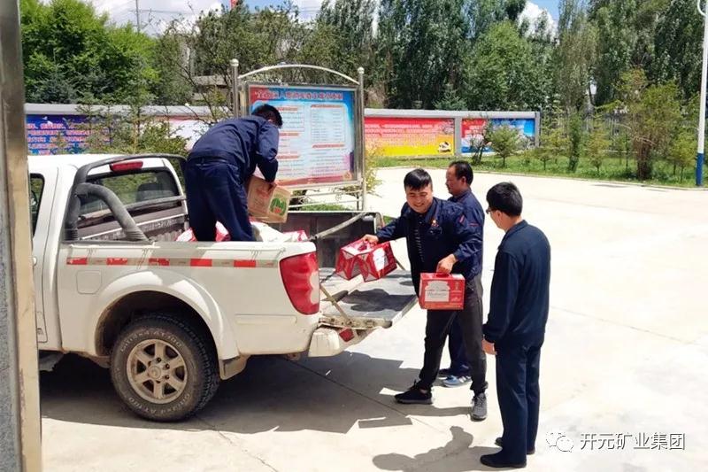 一家親│興海銅鑫慰問(wèn)部隊(duì)官兵，共話軍企團(tuán)結(jié)魚水情